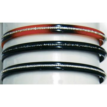 Στέκα πλαστική σε καφέ και μαύρο χρώμα διακοσμημένη με στράς