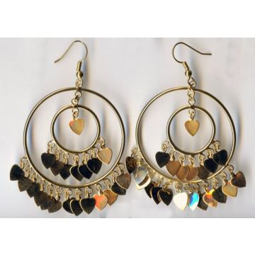 Σκουλαρίκια χρυσοί μεταλλικοί κύκλοι με κρεμαστές καρδιές