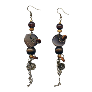 Σκουλαρίκια μεταλλικά με λεπτομέρειες ξύλινες