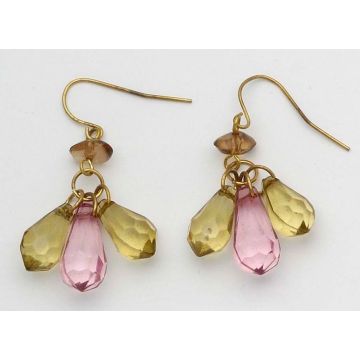 Σκουλαρίκια μεταλλικά σε μπρονζέ χρώμα διακοσμημένα με διάφανες χάντρες