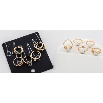 Σέτ δαχτυλίδια μεταλλικά σε χρυσό χρώμα, αποτελείται από 5 τεμάχια