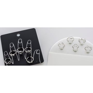 Σέτ δαχτυλίδια μεταλλικά σε ασημί χρώμα,μικρό μέγεθος και 5 διαφορετικά σχέδια