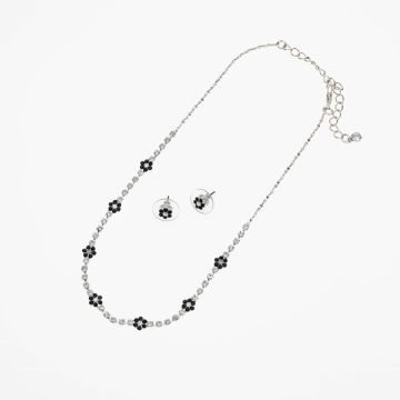 Σετ Σκουλαρίκια & Κολιέ Μεταλλικά σε Ασημί Χρώμα με Σχέδιο Μαργαρίτα Διακοσμημένα με Λευκά και Μαύρα Στράς