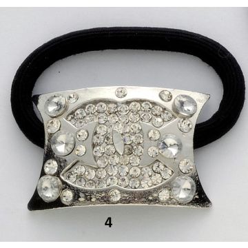 Λάστιχο με μεταλλικό διακοσμητικό και στράς σε 4 σχέδια